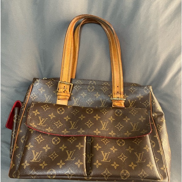 Louis Vuitton Handbags - Louis Vuitton Multipi Cite shoulder bag Authentic